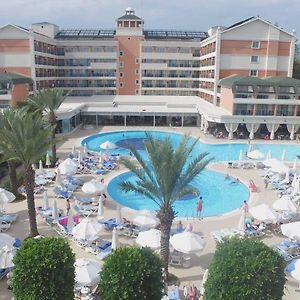 Insula Resort & Spa